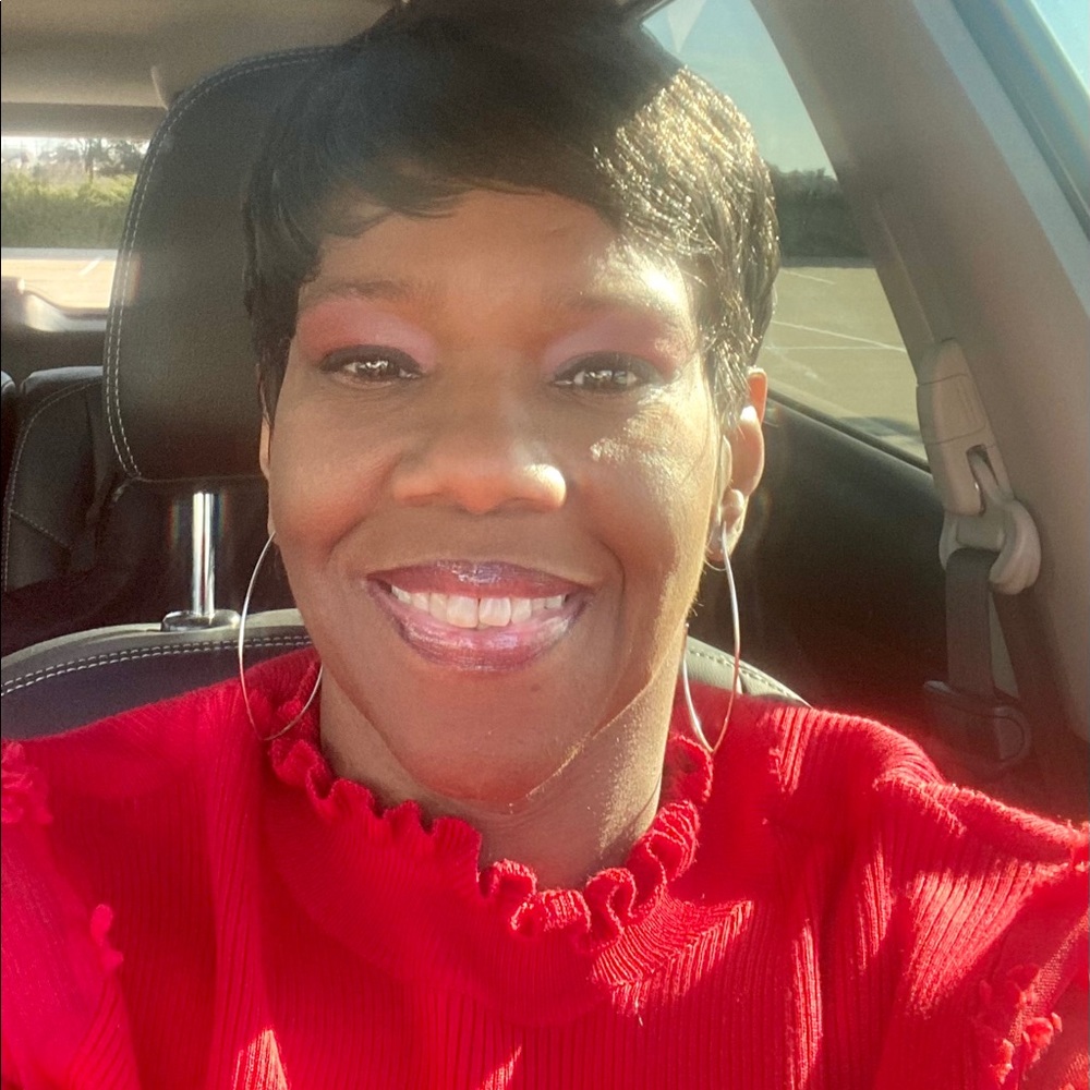 Meet your Posher, Dena